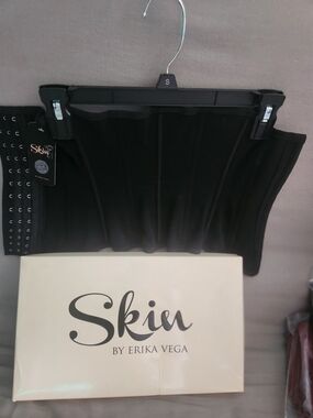 Skin Black Waist Cincher with Firm Panels